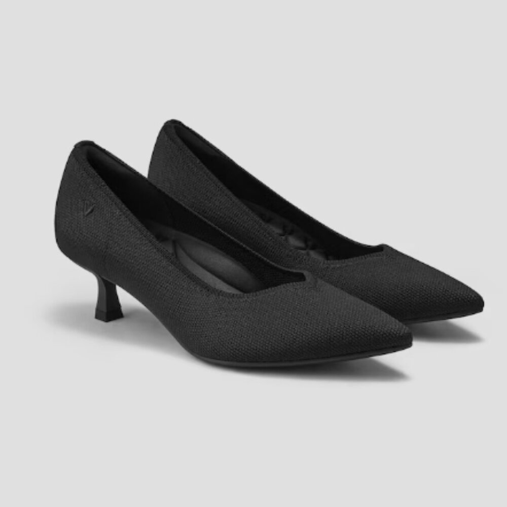 VIVAIA Pointed-Toe Kitten Heels (Scarlett) Black Women`s shoes size 39.5/8.5 US